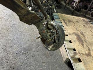 Балка передняя ISUZU ELF NKR55E 2wd 5 ракурс Балка передняя ISUZU ELF NKR55E 2wd 5 ракурс