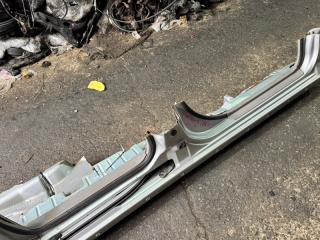 Порог кузова правый NISSAN LIBERTY