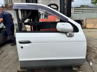 Запчасть дверь передняя правая NISSAN RNESSA