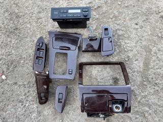 Консоль магнитофона TOYOTA CROWN