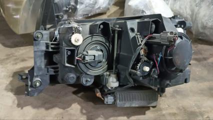 Фара правая NISSAN PRESAGE NU30 15-95 2 ракурс