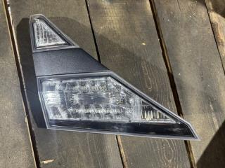 Вставка между стопов задняя левая TOYOTA VELLFIRE