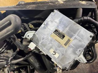 Блок efi TOYOTA IPSUM