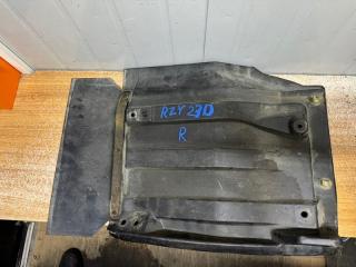 Брызговик передний правый DYNA контрактная Брызговик передний правый DYNA