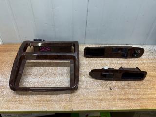 Консоль магнитофона TOYOTA NOAH