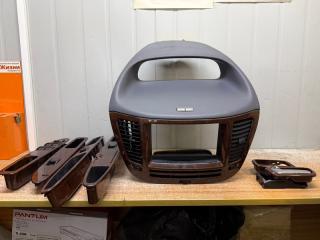 Консоль магнитофона TOYOTA NADIA