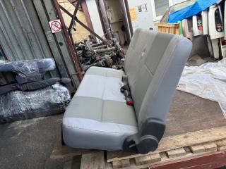 Сидение заднее TOYOTA TOWN ACE S402M 5 ракурс Сидение заднее TOYOTA TOWN ACE S402M 5 ракурс