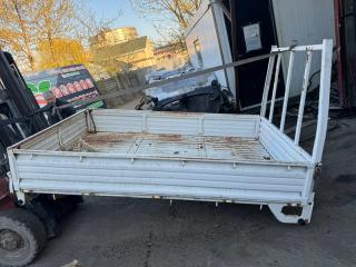 Запчасть кузов MAZDA BONGO