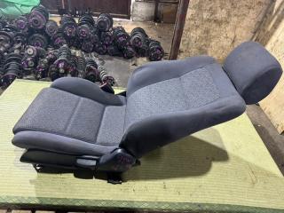 Сидение левое переднее TOYOTA COROLLA LEVIN AE101 3 ракурс Сидение левое переднее TOYOTA COROLLA LEVIN AE101 3 ракурс