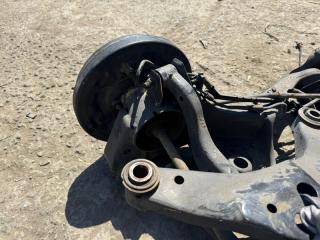 Балка задняя NISSAN SERENA VNC24 4WD 3 ракурс