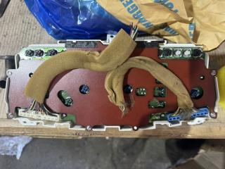 Щиток приборов MITSUBISHI LANCER CEDIA CS2A 4G15 83100A800 3 ракурс