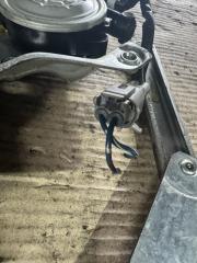 Стеклоподъемник правый передний TOYOTA HIACE KZH106 4 ракурс