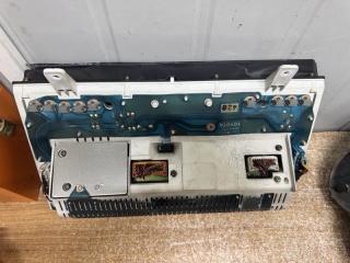Щиток приборов TOYOTA HIACE KZH106 83800-26440 3 ракурс