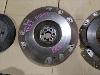 Маховик NISSAN ATLAS P6F23 TD27 6,BOLT,M,T 5 ракурс