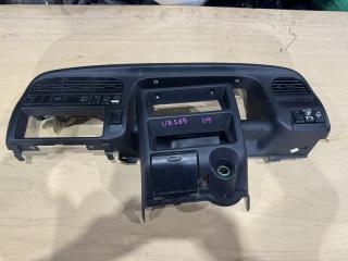 Консоль магнитофона ISUZU BIGHORN