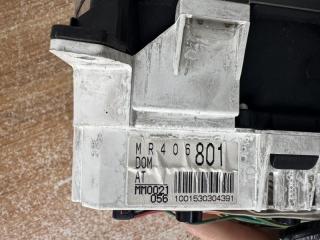 Щиток приборов MITSUBISHI DELICA PD6W 6G72 MR406801 5 ракурс