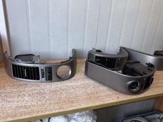 Консоль кпп TOYOTA PRIUS NHW20 2 ракурс Консоль кпп TOYOTA PRIUS NHW20 2 ракурс