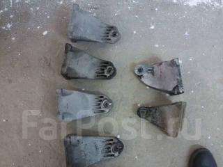 Кронштейн опоры двигателя правый Ssang Yong Rexton