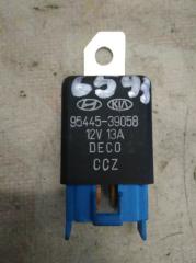 Блок реле Hyundai Santa Fe CM D4EB 9544539058 1 ракурс