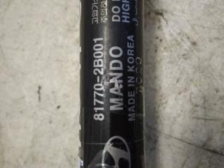 Амортизатор двери Hyundai Santa Fe CM D4EB 817702b001 2 ракурс Амортизатор двери Hyundai Santa Fe CM D4EB 817702b001 2 ракурс