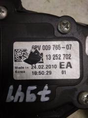 Педаль газа Chevrolet Cruze J300 F18D4 13252702 5 ракурс