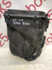 Блок предохранителей BMW X5 E53 M54B30 61358379122 2 ракурс