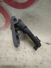 Ручка открытия капота Hyundai Grand Starex TQ D4CB 8118134000 2 ракурс