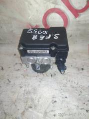 Блок abs Hyundai Santa Fe CM D4EB 589102b300 3 ракурс