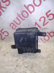 Корпус воздушного фильтра Kia Sorento BL D4CB 281103e200 3 ракурс