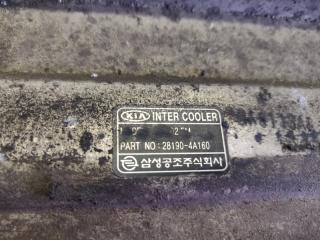 Радиатор интеркулера Kia Sorento BL D4CB 281904a160 4 ракурс