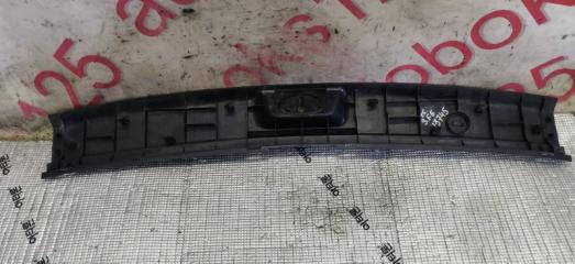 Накладка замка багажника Hyundai Santa Fe CM D4EA 857702b000 2 ракурс