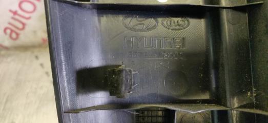 Накладка замка багажника Hyundai Santa Fe CM D4EB 857702b000 3 ракурс