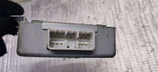 Блок управления Hyundai Santa Fe CM D4EA 957002b000 3 ракурс