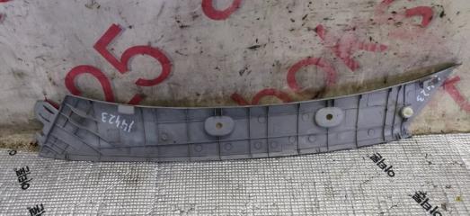 Накладка на стоп правая передняя Kia Bongo PU J3 858204e000 2 ракурс Накладка на стоп правая передняя Kia Bongo PU J3 858204e000 2 ракурс