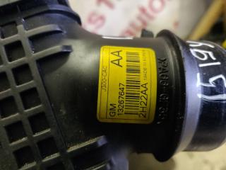 Радиатор интеркулера Chevrolet Cruze J300 Z20D1 13267647 3 ракурс