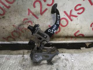 Педаль тормоза Kia Mohave HM D6EA 328002J400 2 ракурс