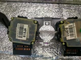 Блок подрулевых переключателей Kia Mohave HM D6EA 934102J020, 934202J010 4 ракурс