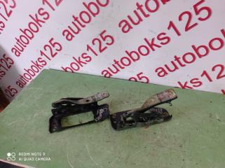 Крепление капота Hyundai Santa Fe DM D4HA 791102W000, 791202W000 1 ракурс Крепление капота Hyundai Santa Fe DM D4HA 791102W000, 791202W000 1 ракурс