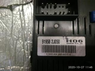 Блок предохранителей Kia Mohave HM D6EA 919582J050 3 ракурс