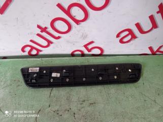 Накладка на порог левая задняя Hyundai Santa Fe DM D4HA 858752W500 2 ракурс