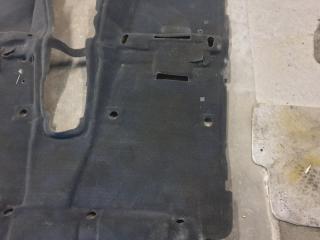 Ковер пола Kia Mohave HM D6EA 842602J050WK, 842652J500WK 4 ракурс Ковер пола Kia Mohave HM D6EA 842602J050WK, 842652J500WK 4 ракурс