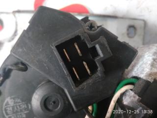 Мотор дворников Hyundai Porter D4CB 981004F000 3 ракурс