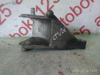 Кронштейн опоры двигателя Chevrolet Cruze J300 F18D4 13248670 3 ракурс