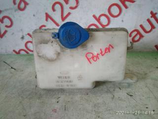 Бачок омывателя Hyundai Porter D4CB 986104F000 2 ракурс Бачок омывателя Hyundai Porter D4CB 986104F000 2 ракурс