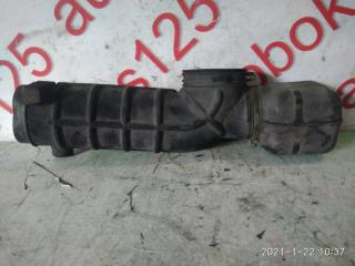 Патрубок воздушного фильтра Hyundai Porter D4CB 281384F050 2 ракурс