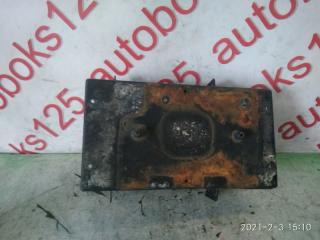 Подставка под аккумулятор Hyundai Terracan HP D4BH 37100H1410 2 ракурс
