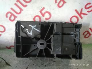 Блок предохранителей Chevrolet Cruze J300 F18D4 13222782 2 ракурс