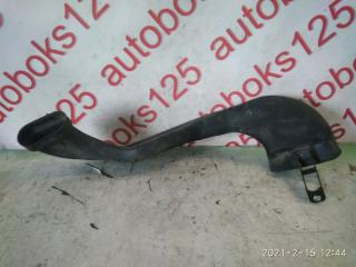 Воздухозаборник Chevrolet Cruze J300 F18D4 13307080 2 ракурс
