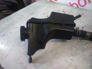Бачок гидроусилителя Chevrolet Cruze J300 F18D4 13331244 3 ракурс Бачок гидроусилителя Chevrolet Cruze J300 F18D4 13331244 3 ракурс