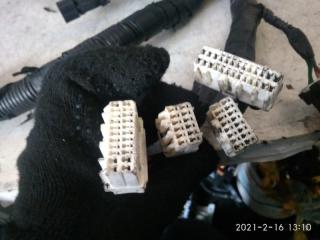 Проводка под капотом Hyundai Starex A1 D4CB 914904A150 2 ракурс